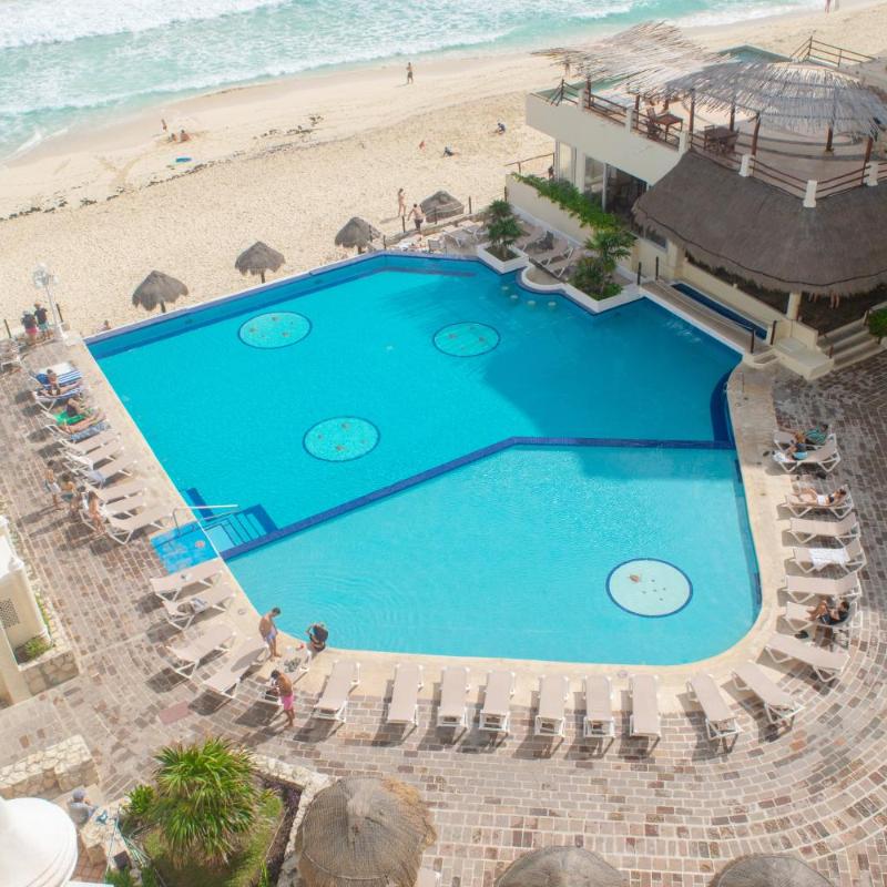 BSEA Cancun Plaza Hotel