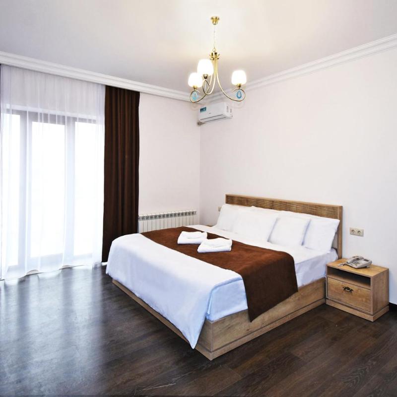 Patriott Hotel