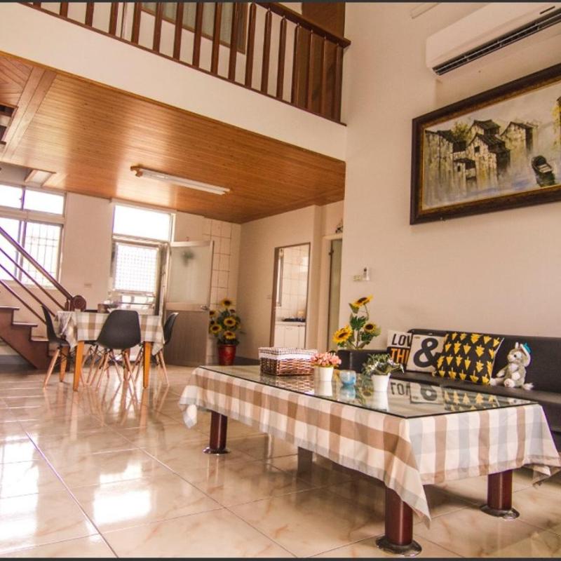 Sunny House I
