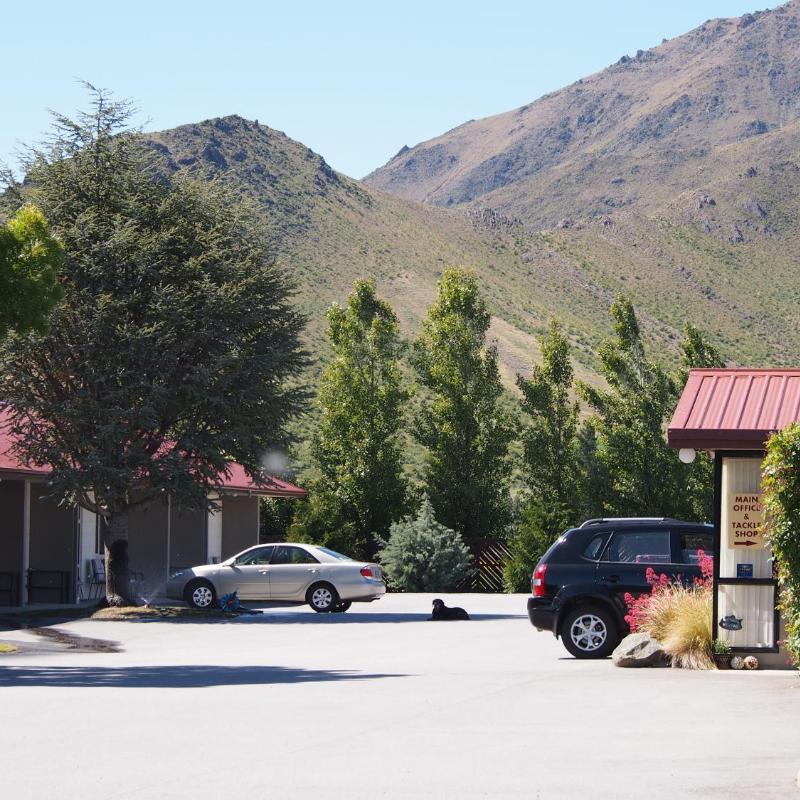 Sierra Motel and Apartments