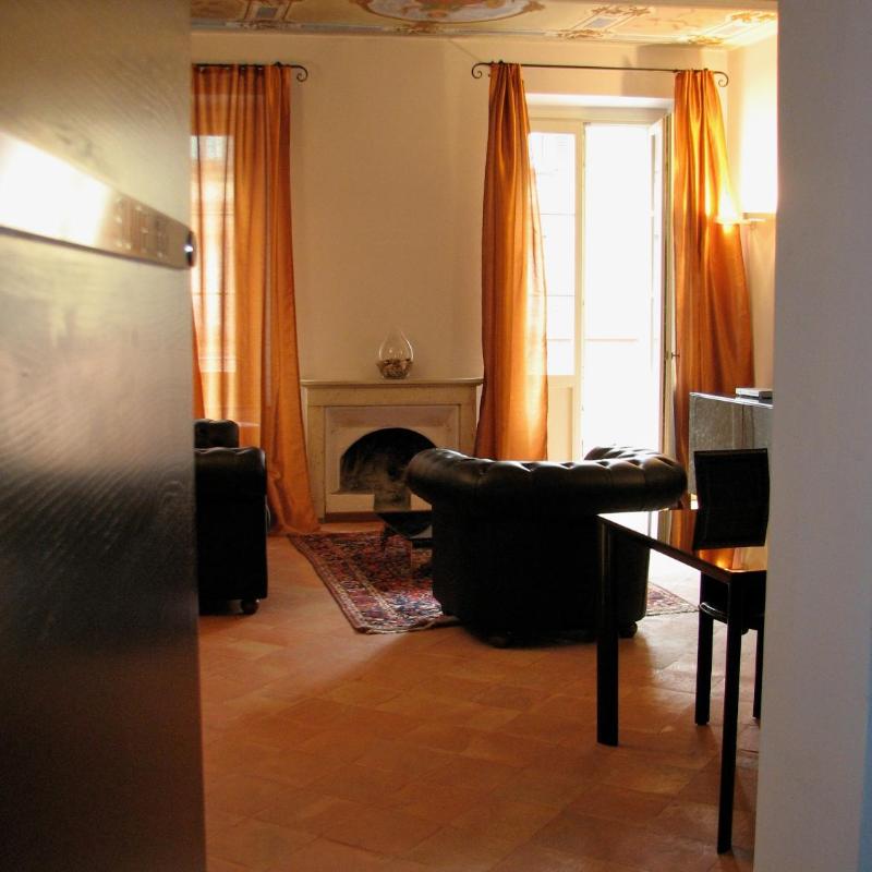Parizzi Suites & Studio