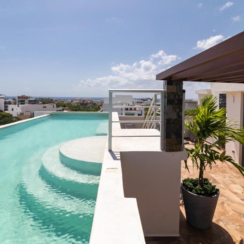 Kuyaan Coral Suites by Holiday in Playa