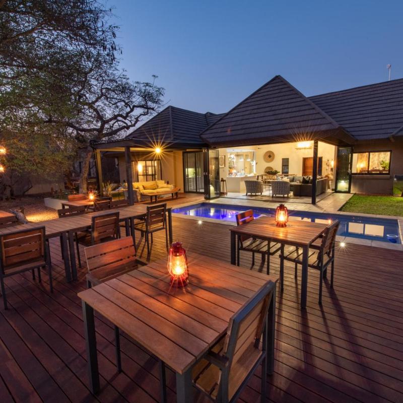 Moya Safari Lodge & Villa