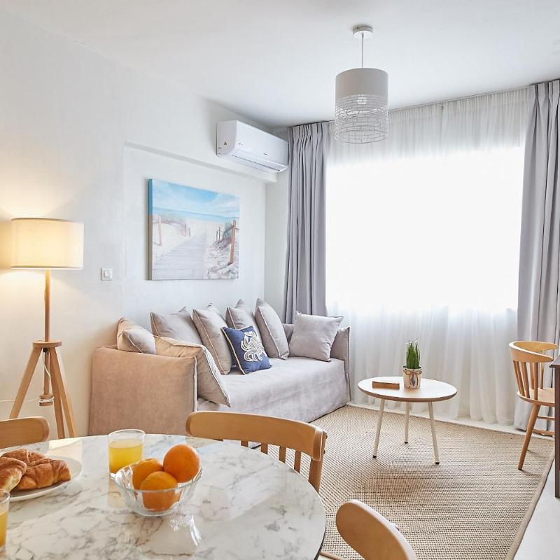 toStay-Unique apartment hotel in Athens center!