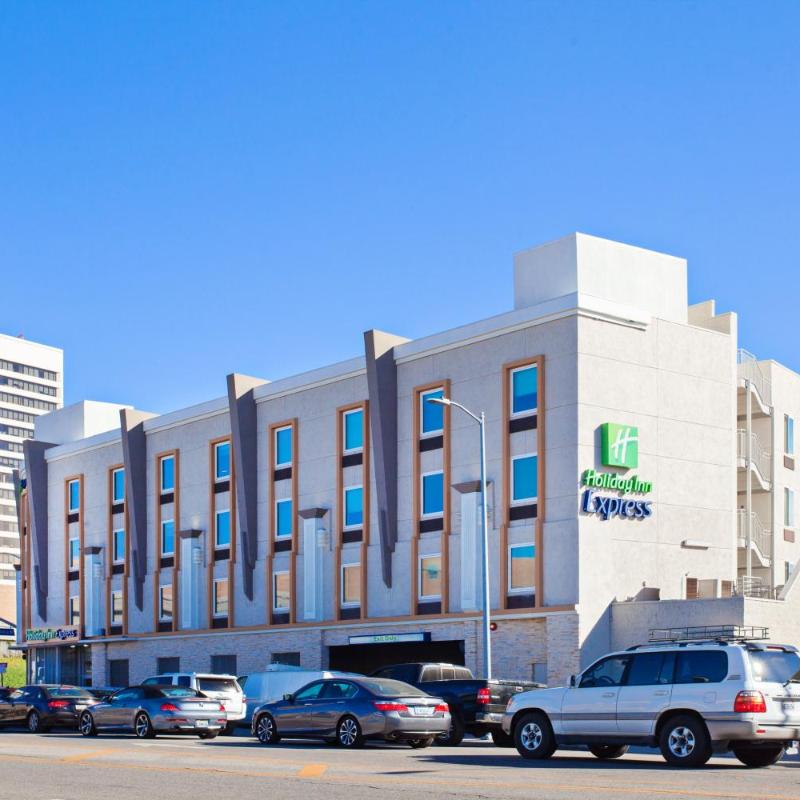 Holiday Inn Express West Los Angeles, an IHG Hotel