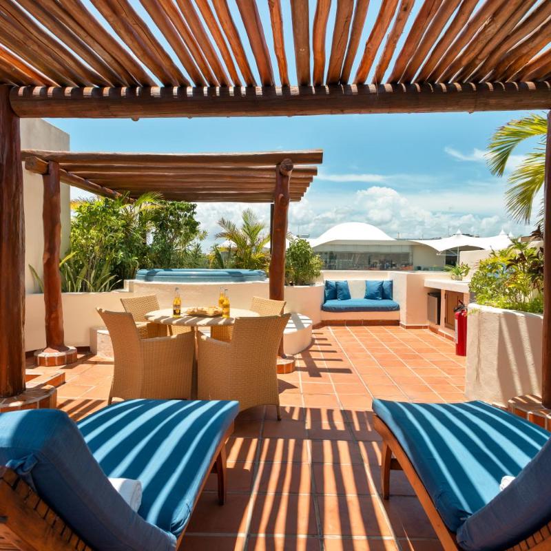Porto Playa Condo Hotel and Beach Club