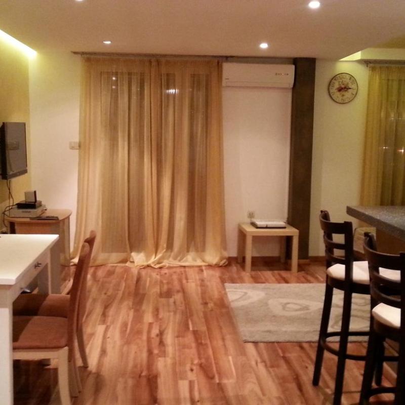 J & P Apartments