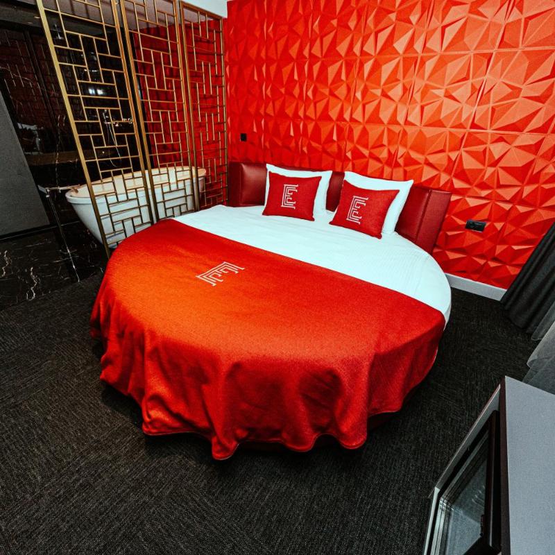 Emens hotel