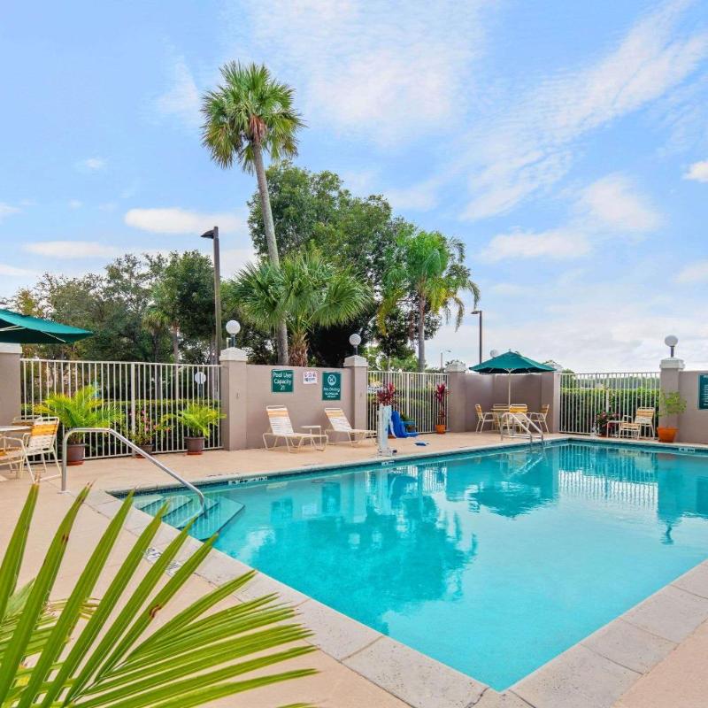 La Quinta by Wyndham Naples East (I-75)