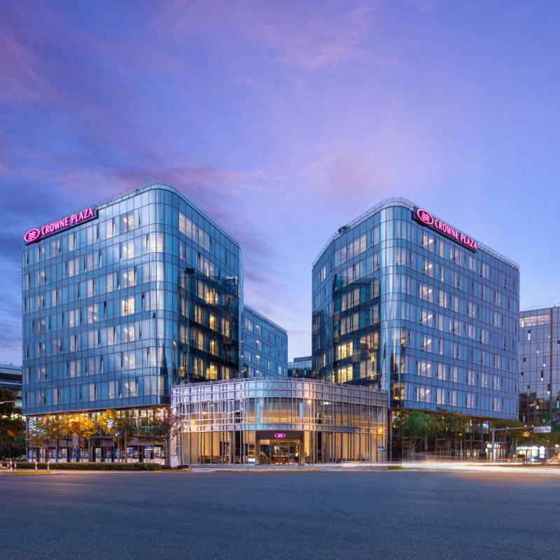 Crowne Plaza Shanghai Hongqiao, an IHG Hotel