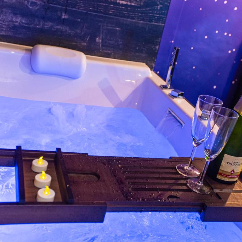 LOVROOM - SPECIAL AMOUREUX - HYPER CENTRE - Lorient