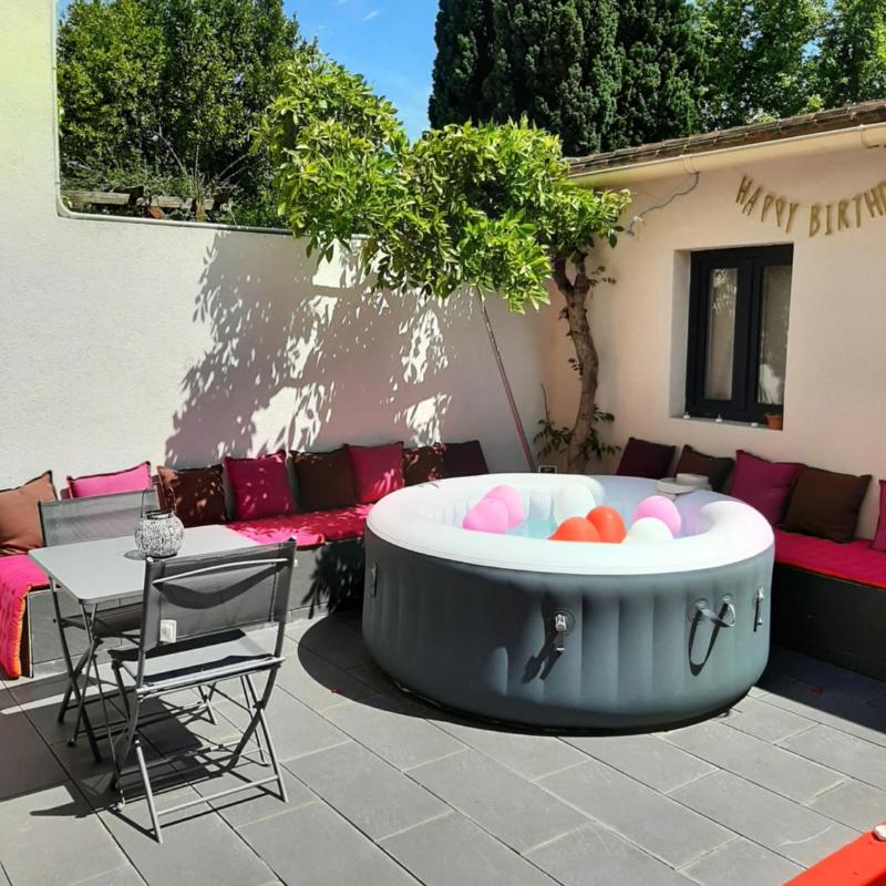 Love Room,Jacuzzi Privatif, NETFLIX