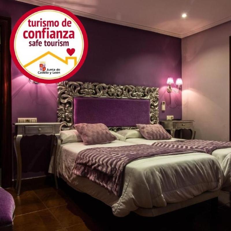 Hostal Goya Suites