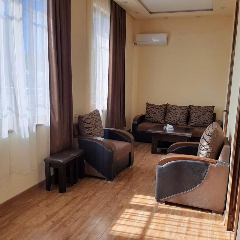2 Bedroom Apartment in Yerevan on Tigran Mets Street