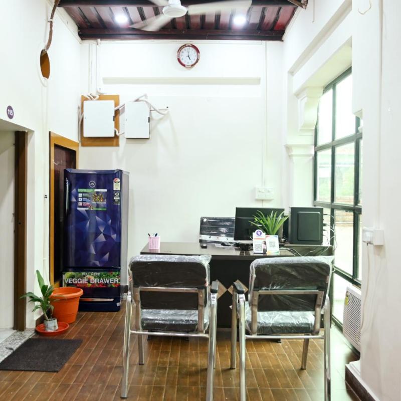 The Hotel Ambassador Inn