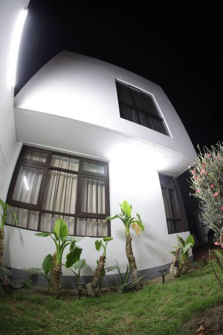 Casa Privada Completa con 4 Habitaciones