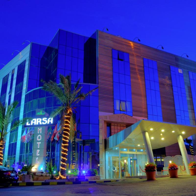 Larsa Hotel