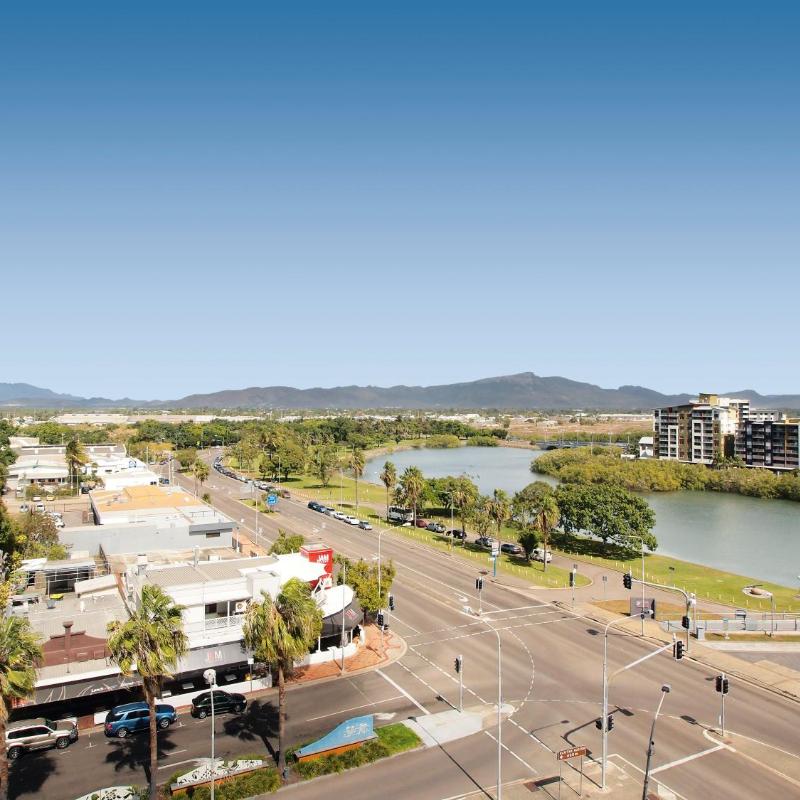 Oaks Townsville Gateway Suites