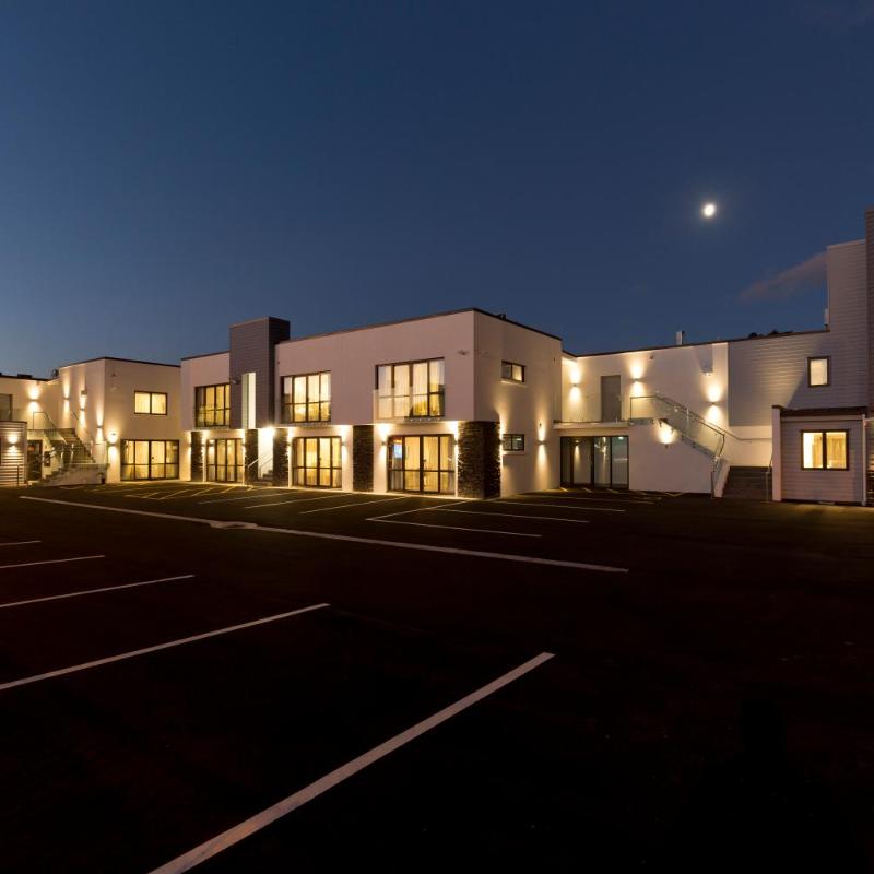 2 on Whiteleigh Motel