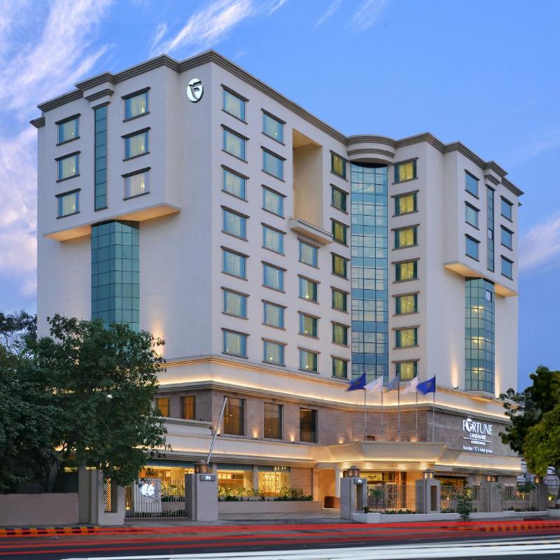 Fortune Landmark Hotel - Member ITC Hotel Group
