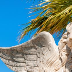 Пляж Финикудес, Ларнака