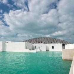 Лувр Абу-Даби, Абу-Даби