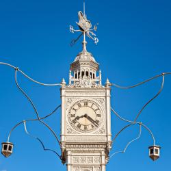 Часовая башня Виктория, Виктория